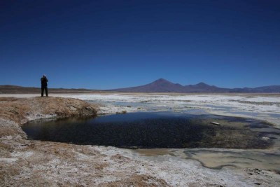 IMG_9887.JPG (56.8 KiB) 29518 mal betrachtet Eines der "ojos" im Salar de Pedernales