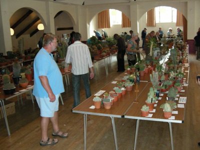Blick in die Ausstellungshalle.JPG